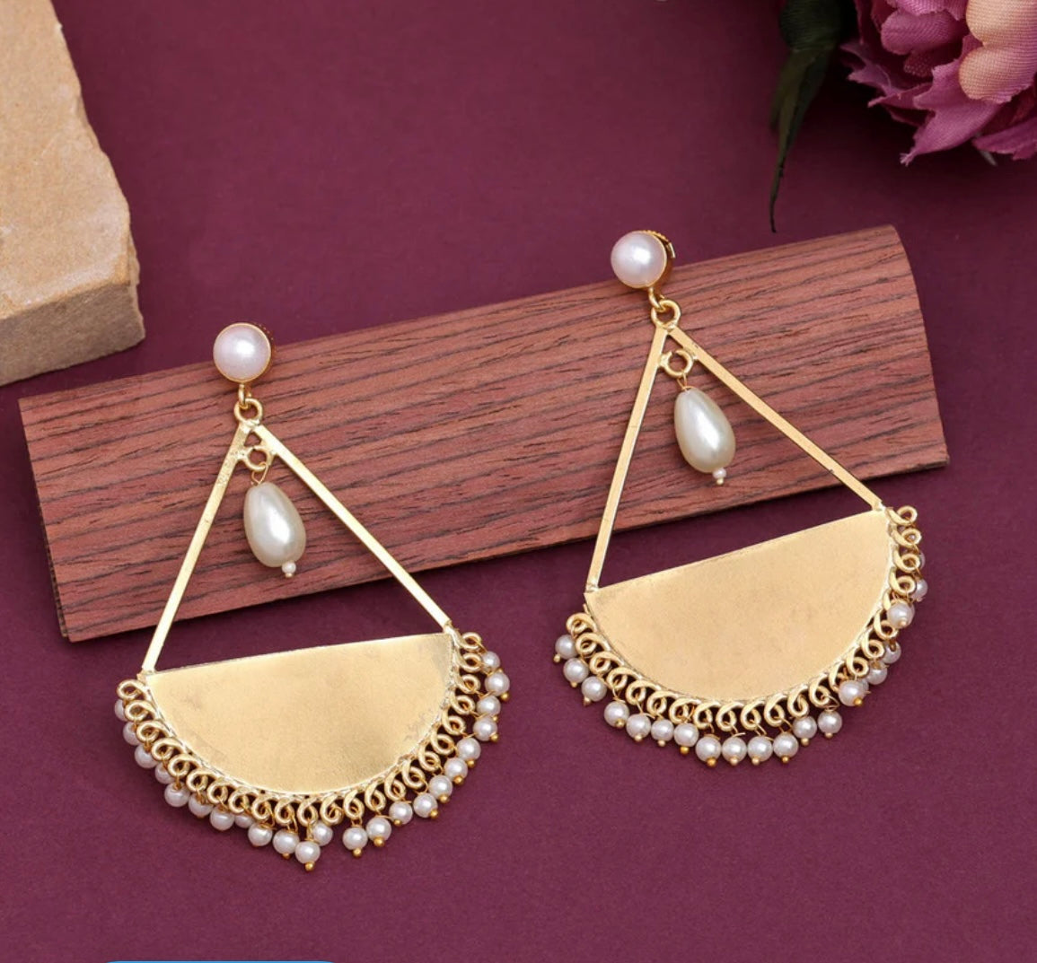 White Color Amrapali Earrings